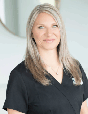 Crystal Kariores, FNP-C